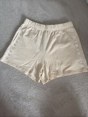 DANDY WORLDWIDE "Lover" Sweat Shorts in Cream